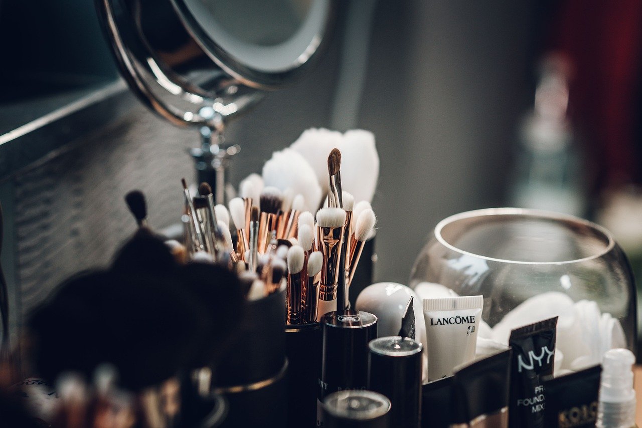 cosmetics makeup